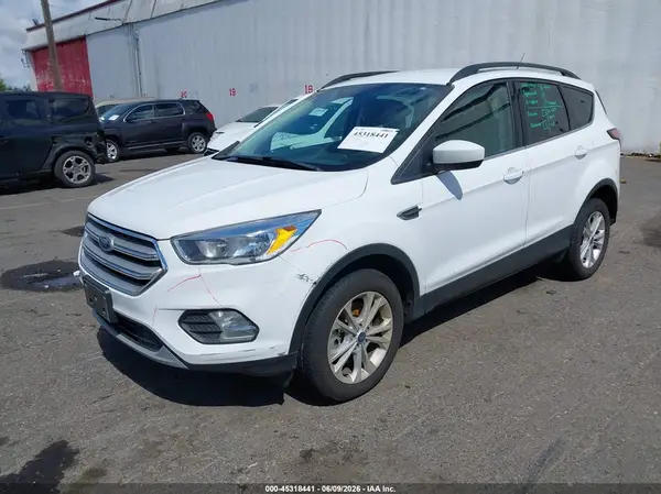 1FMCU9G95JUC63486 2018 FORD ESCAPE - Image 2