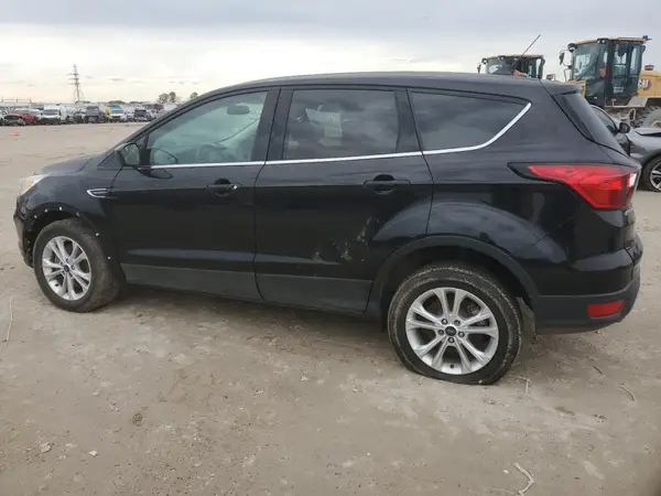 1FMCU9G95KUB66466 2019 FORD ESCAPE - Image 2