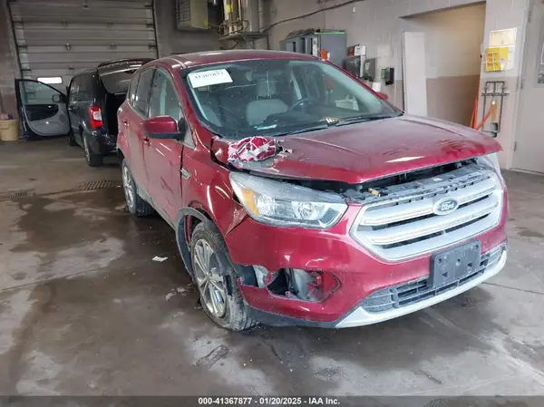 1FMCU9G95KUC08778 2019 FORD ESCAPE - Image 1