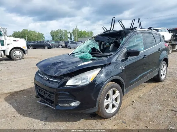 1FMCU9G96GUC45717 2016 FORD ESCAPE - Image 2