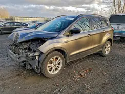 1FMCU9G96HUA00465 2017 FORD ESCAPE