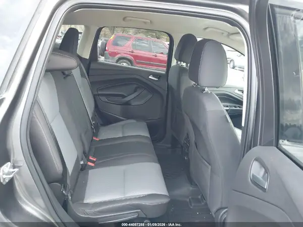 1FMCU9G96HUA28766 2017 FORD ESCAPE - Image 8