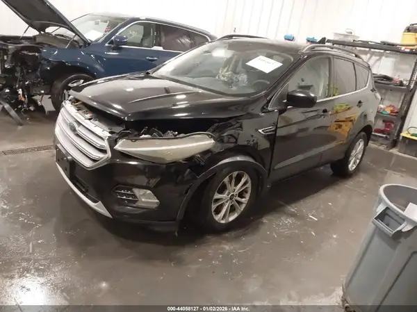 1FMCU9G96HUA94041 2017 FORD ESCAPE - Image 2