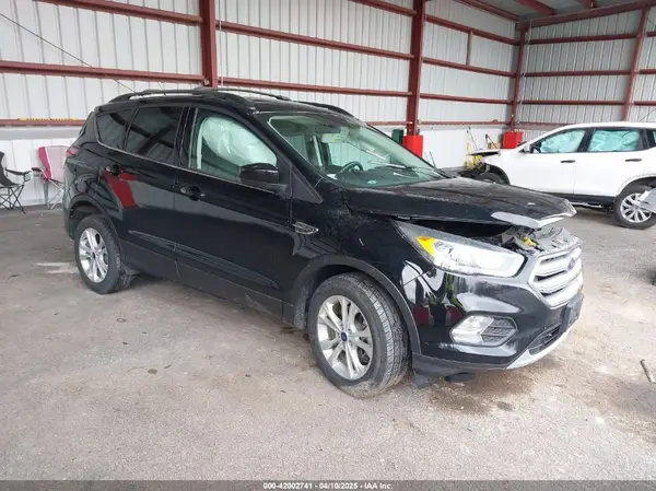 1FMCU9G96HUA98235 2017 FORD ESCAPE - Image 1