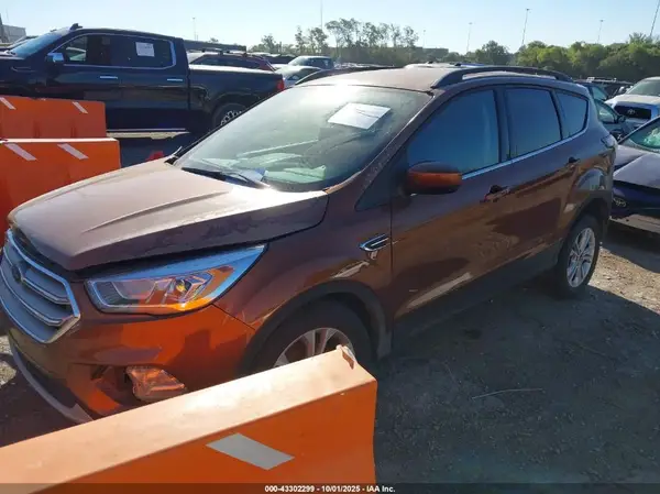 1FMCU9G96HUB56554 2017 FORD ESCAPE - Image 2