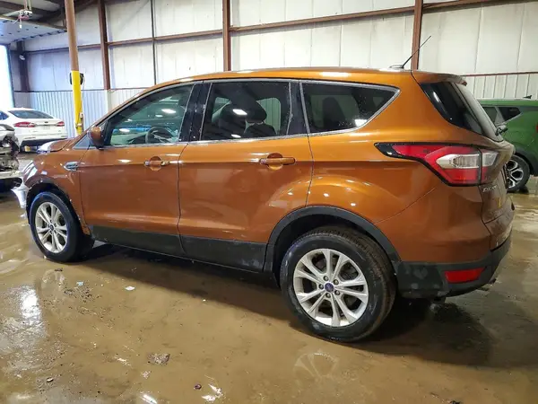 1FMCU9G96HUB74424 2017 FORD ESCAPE - Image 2