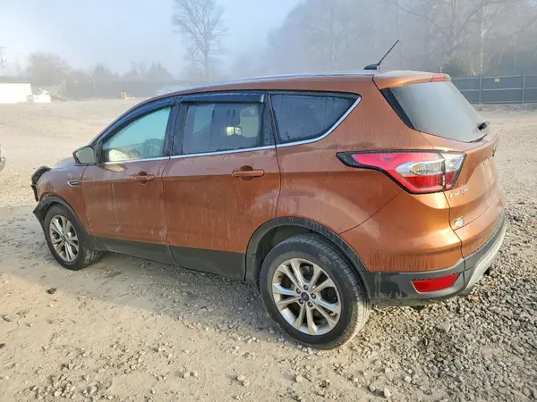 1FMCU9G96HUC33018 2017 FORD ESCAPE - Image 2