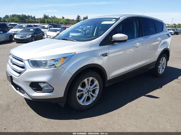 1FMCU9G96HUC36002 2017 FORD ESCAPE - Image 2