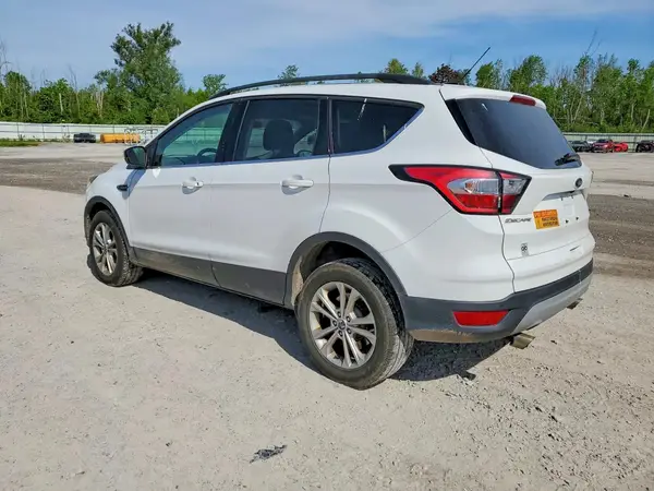 1FMCU9G96HUC46027 2017 FORD ESCAPE - Image 2