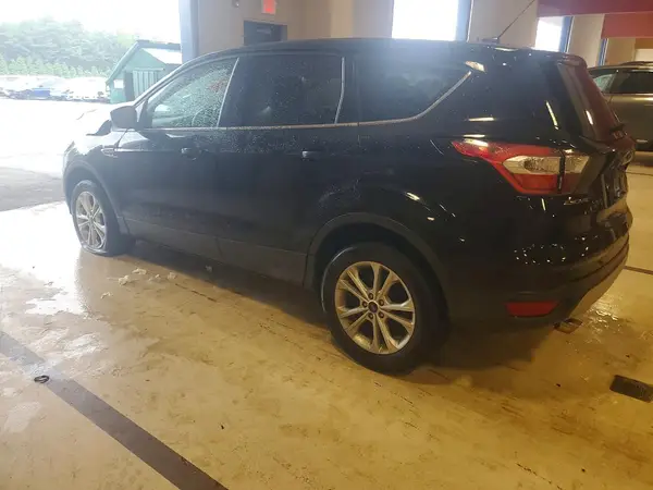 1FMCU9G96HUC52958 2017 FORD ESCAPE - Image 2