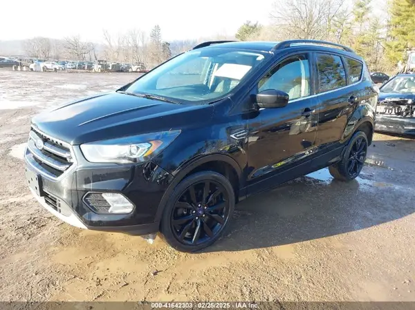 1FMCU9G96HUD67916 2017 FORD ESCAPE - Image 2