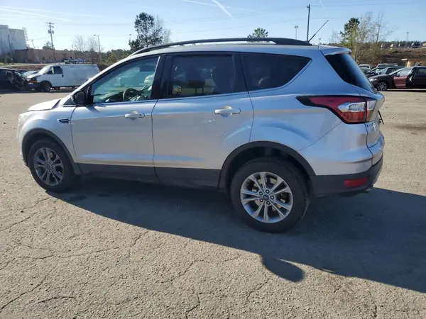 1FMCU9G96JUB49271 2018 FORD ESCAPE - Image 2