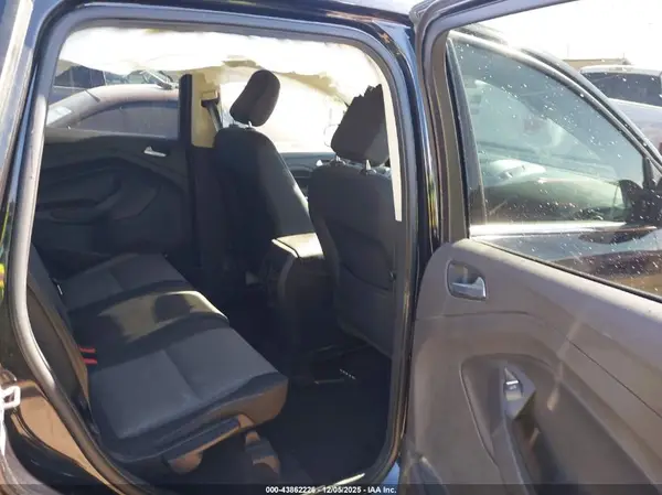 1FMCU9G96KUA72662 2019 FORD ESCAPE - Image 8