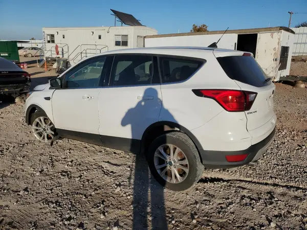 1FMCU9G96KUB65262 2019 FORD ESCAPE - Image 2