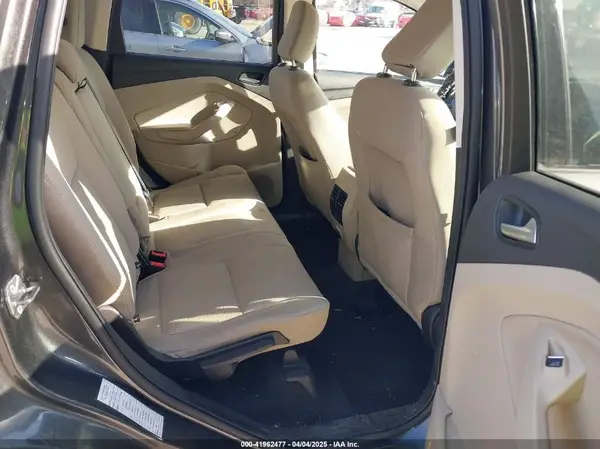 1FMCU9G96KUB83387 2019 FORD ESCAPE - Image 8