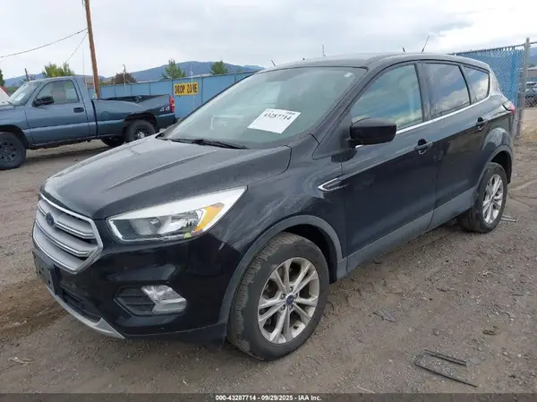 1FMCU9G96KUB83504 2019 FORD ESCAPE - Image 2