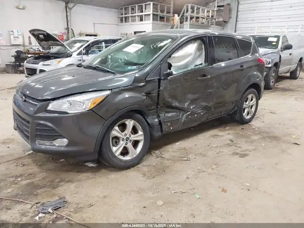 1FMCU9G97GUB05188 2016 FORD ESCAPE - Image 2