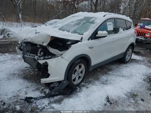 1FMCU9G97GUB18653 2016 FORD ESCAPE - Image 2