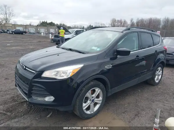 1FMCU9G97GUB49000 2016 FORD ESCAPE - Image 2
