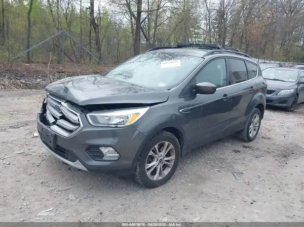 1FMCU9G97HUA01964 2017 FORD ESCAPE - Image 2