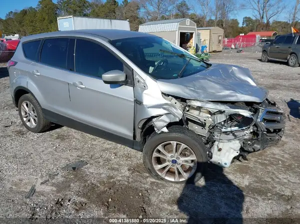 1FMCU9G97HUA15931 2017 FORD ESCAPE - Image 1