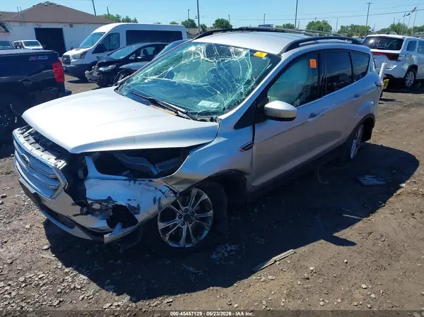 1FMCU9G97HUA16545 2017 FORD ESCAPE - Image 2
