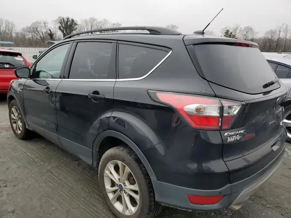 1FMCU9G97HUA29893 2017 FORD ESCAPE - Image 2