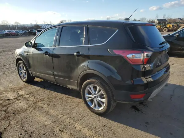 1FMCU9G97HUA39565 2017 FORD ESCAPE - Image 2