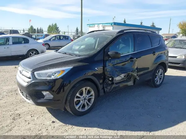 1FMCU9G97HUA66717 2017 FORD ESCAPE - Image 2
