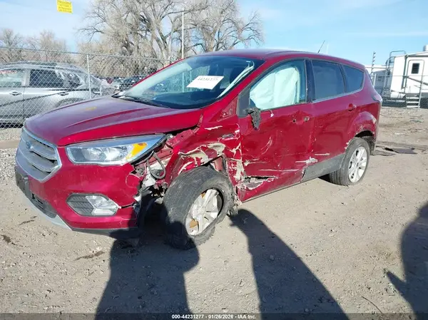 1FMCU9G97HUA81895 2017 FORD ESCAPE - Image 2