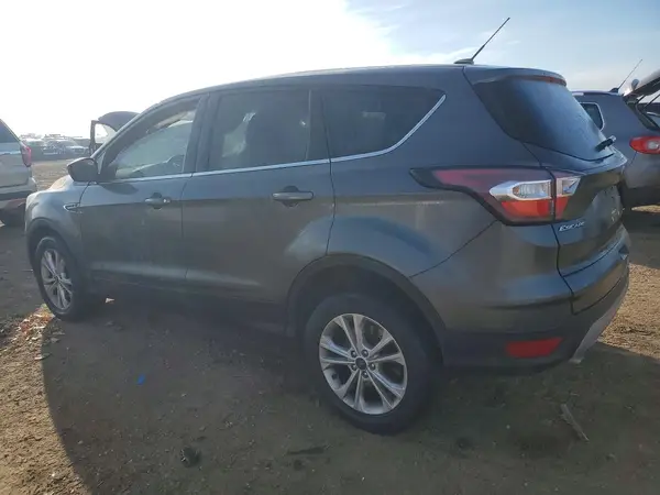1FMCU9G97HUB05810 2017 FORD ESCAPE - Image 2