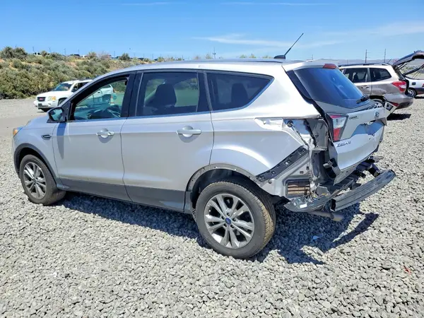 1FMCU9G97HUB16399 2017 FORD ESCAPE - Image 2