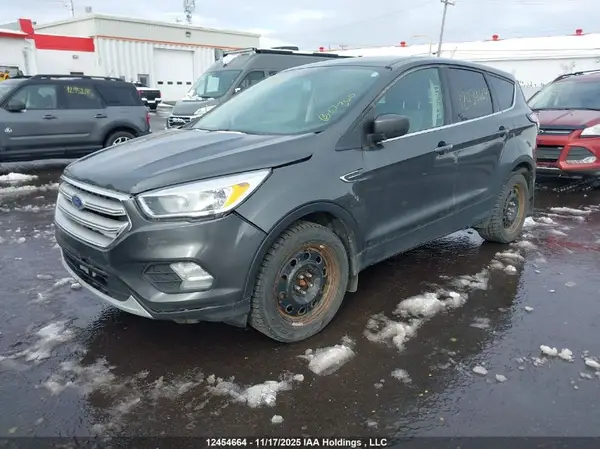 1FMCU9G97HUB83892 2017 FORD ESCAPE - Image 2