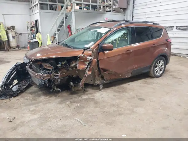 1FMCU9G97HUC04434 2017 FORD ESCAPE - Image 2