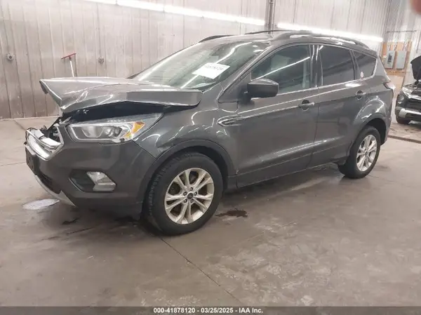 1FMCU9G97HUC05082 2017 FORD ESCAPE - Image 2