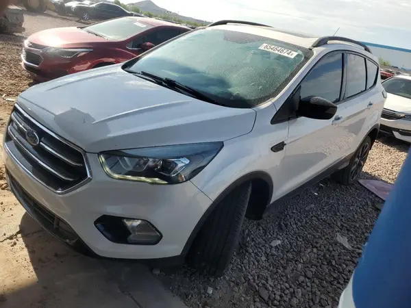 1FMCU9G97HUC26806 2017 FORD ESCAPE - Image 1