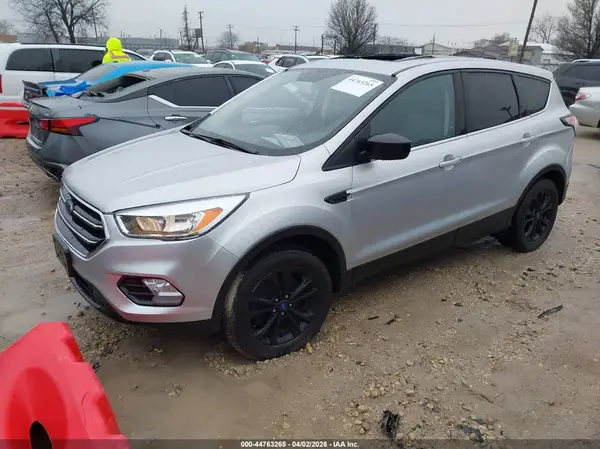 1FMCU9G97HUC52550 2017 FORD ESCAPE - Image 2
