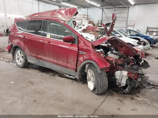 1FMCU9G97HUC66884 2017 FORD ESCAPE - Image 1