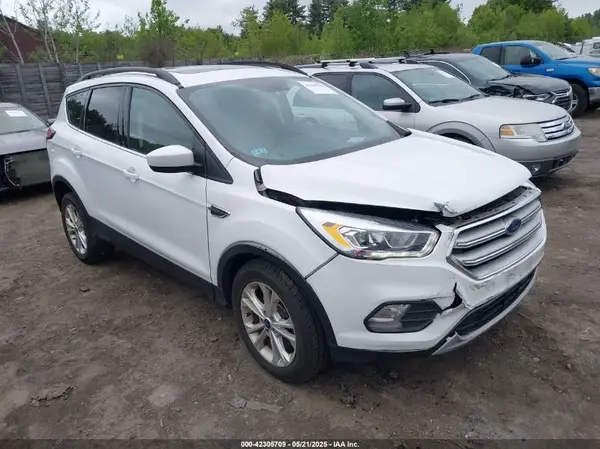 1FMCU9G97HUD32401 2017 FORD ESCAPE - Image 1