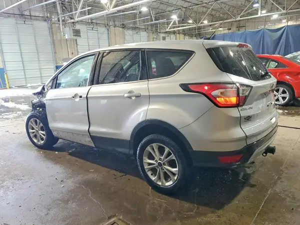 1FMCU9G97HUD51496 2017 FORD ESCAPE - Image 2