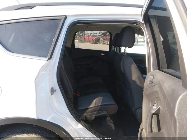 1FMCU9G97HUD58156 2017 FORD ESCAPE - Image 8