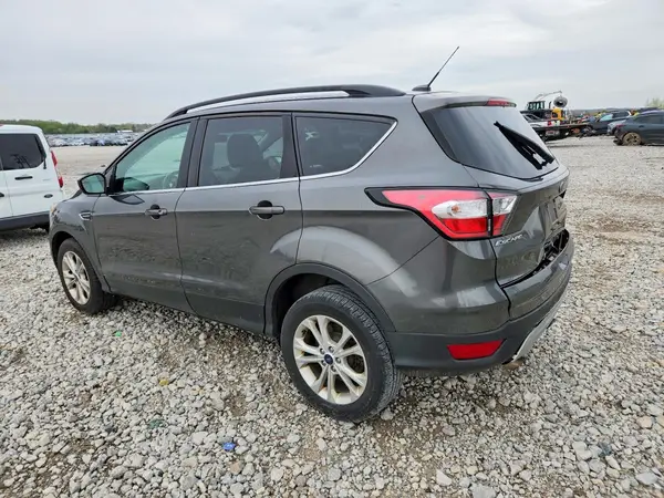 1FMCU9G97HUD67858 2017 FORD ESCAPE - Image 2