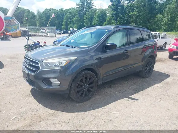 1FMCU9G97HUD71845 2017 FORD ESCAPE - Image 2