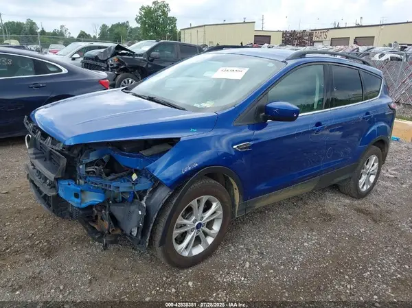 1FMCU9G97HUD74504 2017 FORD ESCAPE - Image 2