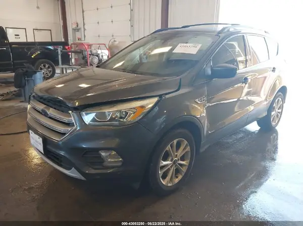 1FMCU9G97HUD91528 2017 FORD ESCAPE - Image 2