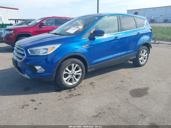 1FMCU9G97HUE08862 2017 FORD ESCAPE - Image 2