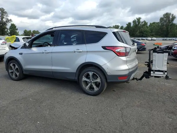 1FMCU9G97HUE16878 2017 FORD ESCAPE - Image 2