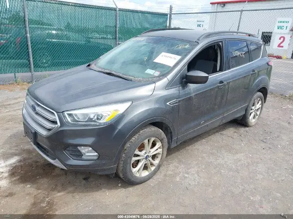 1FMCU9G97HUE82864 2017 FORD ESCAPE - Image 2