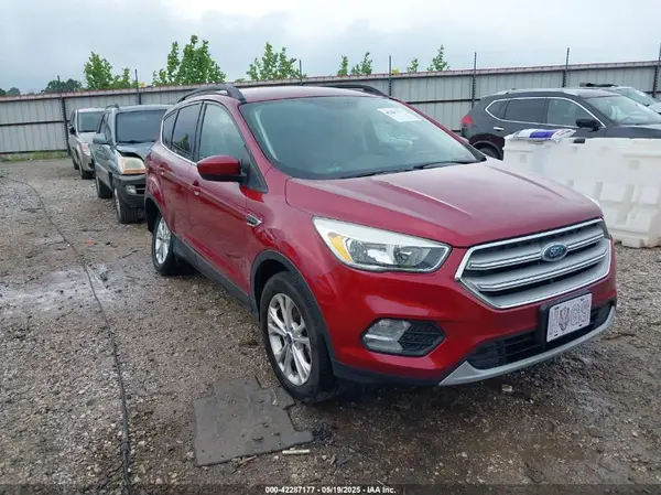 1FMCU9G97JUB48713 2018 FORD ESCAPE - Image 1