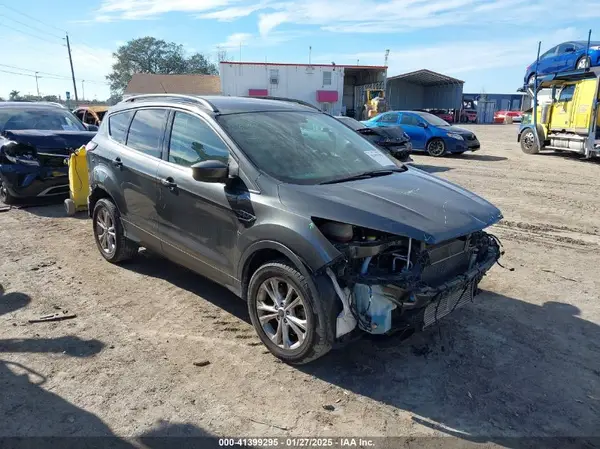 1FMCU9G97JUB49151 2018 FORD ESCAPE - Image 1